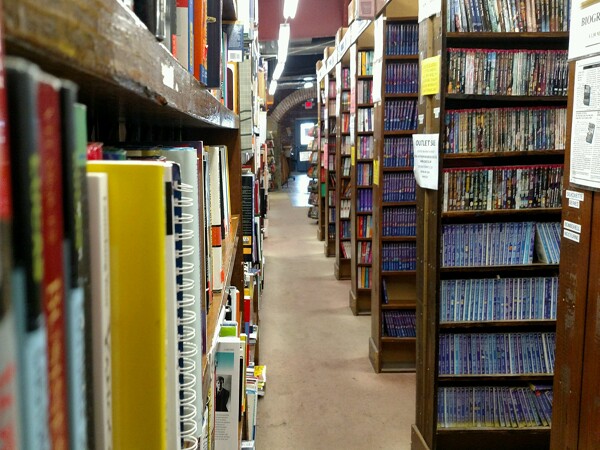 gardners-used-books-in-tulsa.jpg