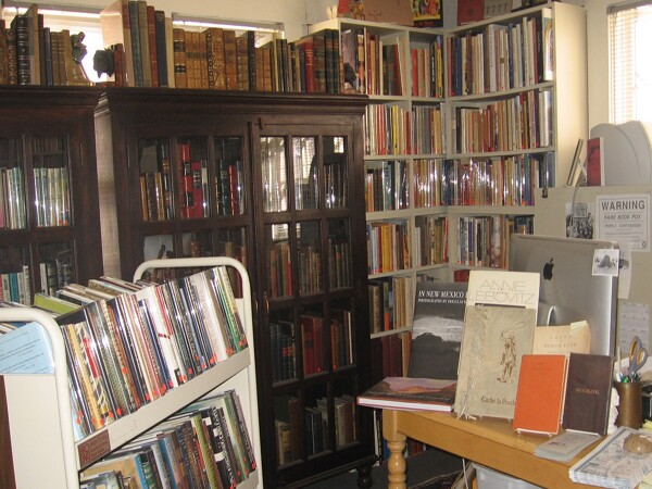 gunstock-books-in-santa-fe.jpg