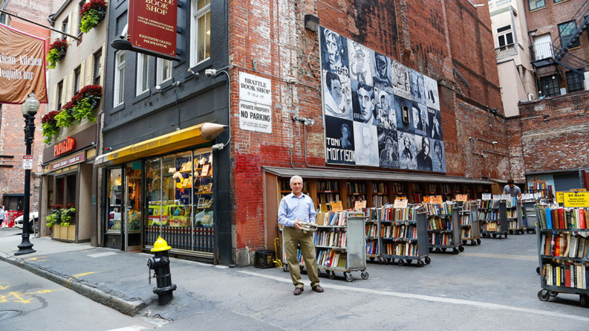10 beautiful bookshops for bibliophiles
