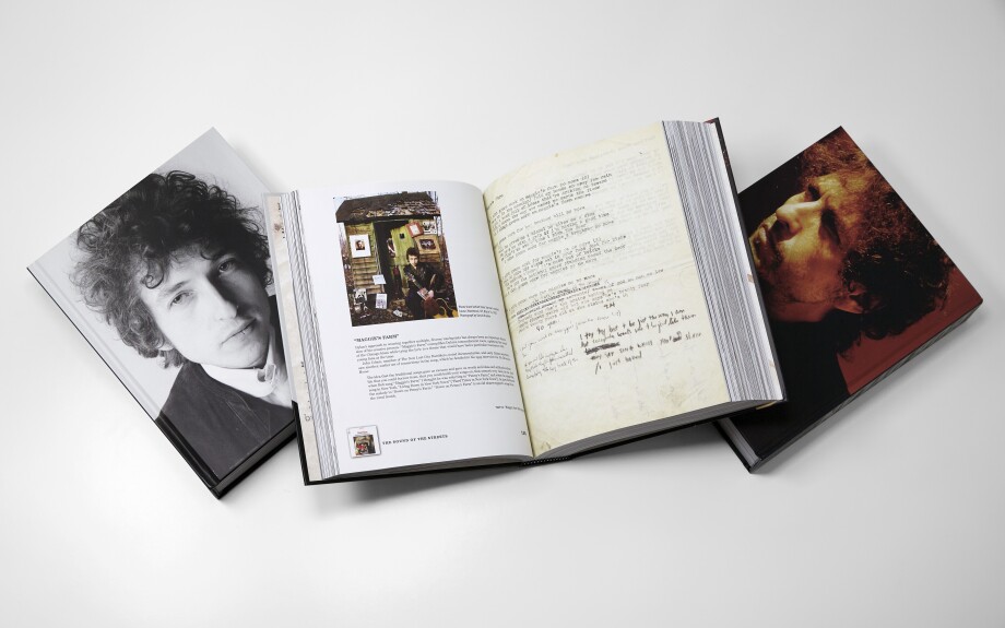 A peek inside the Bob Dylan's book